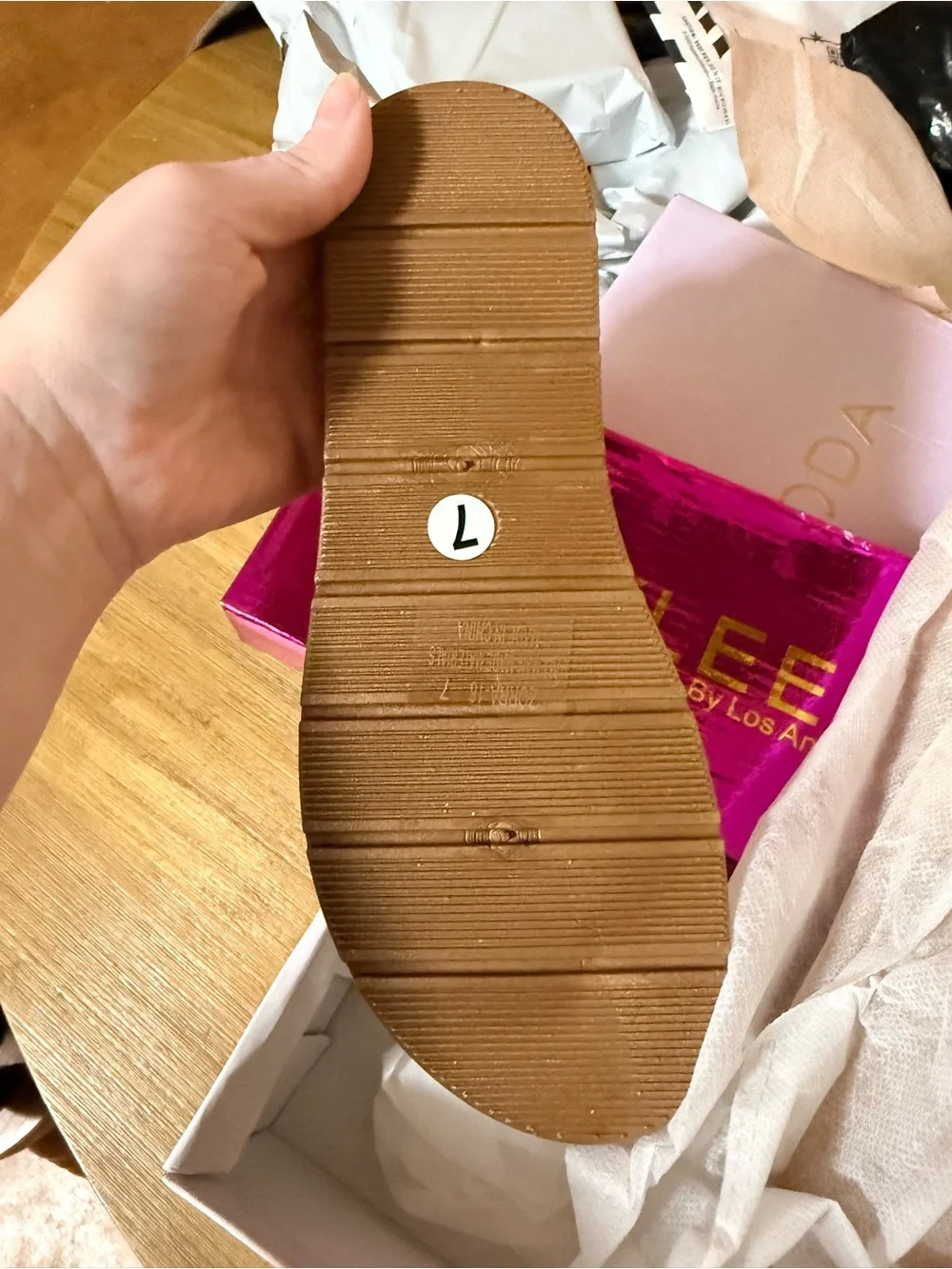 Kayleen by Los Angeles NIB Bling flip flops